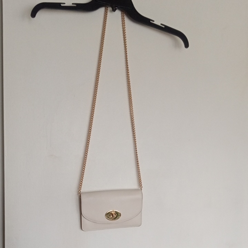 Coach Cream Ivory Chain Shoulder Bag Crossbody 7"X4" Approx. New